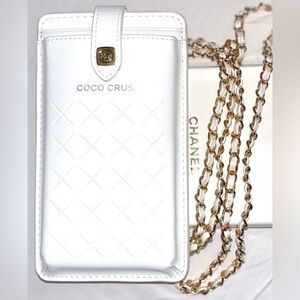 CHANNEL Coco Crush Smartphone Card Holder Novelty Crossbody Pouch